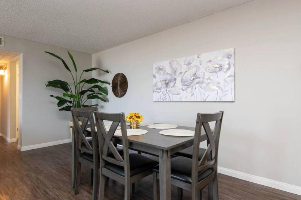 Hollywood 2Bed Apt w Rooftop pool & Panoramic View